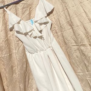 DINA Be Off-white ruffle spaghetti strap dress